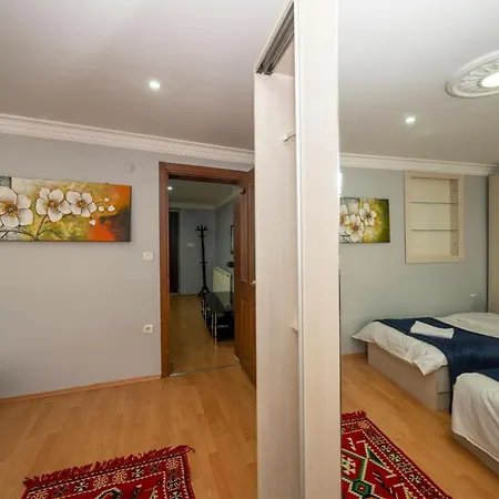 Taksim Suite-ll Appartement