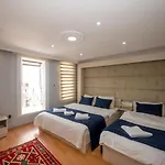 Apartamento Taksim Suite-ll *